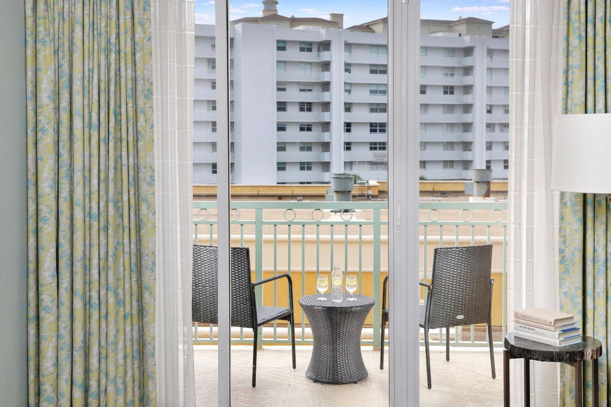 The Ritz-Carlton Key Biscayne, Miami Hotel Exterior photo